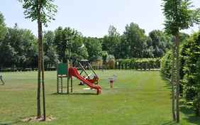 Der Spielplatz mit viel Platz zum Toben